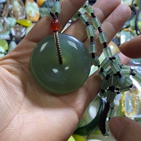 岫玉颈饰未镶嵌挂件