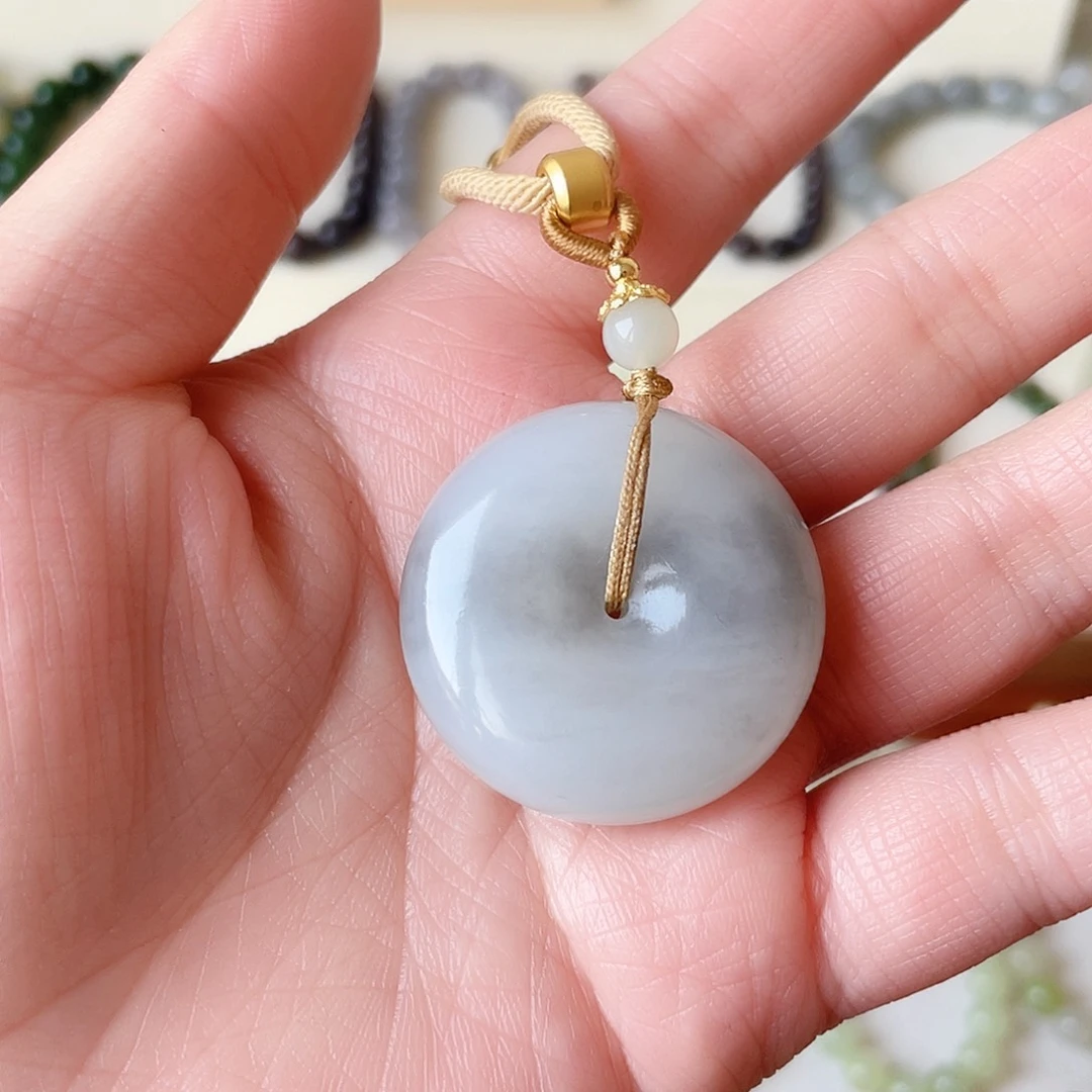 和田玉手串未镶嵌木****心