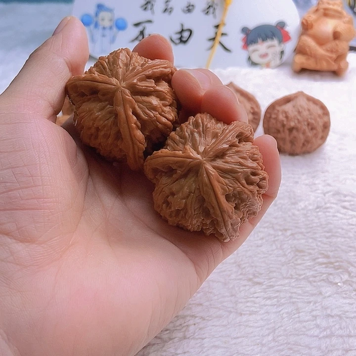 吊坠文玩核桃奈**何三棱