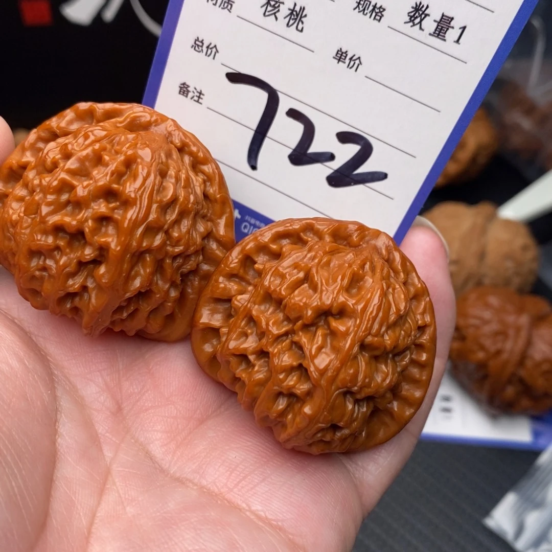 把件桃核白狮子41moy