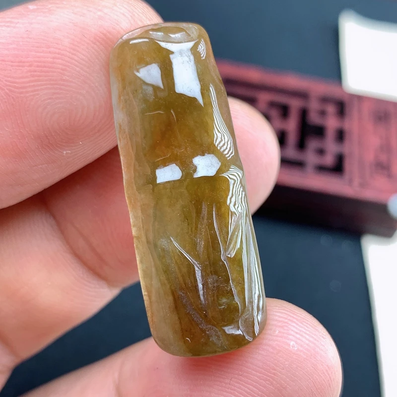 优惠缅甸纯天然翡翠A货老坑冰种黄翡色飘花迷你小精品竹节吊坠