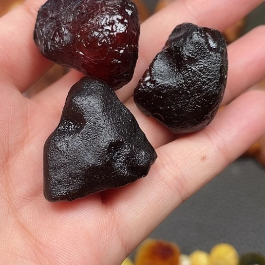 定制蜜蜡订制黑蛋