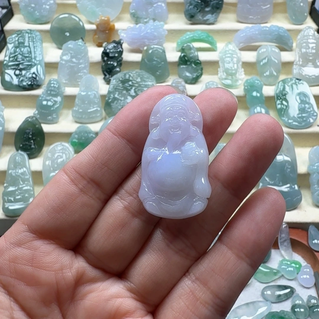 懵***懂翡翠未镶嵌颈饰翡翠