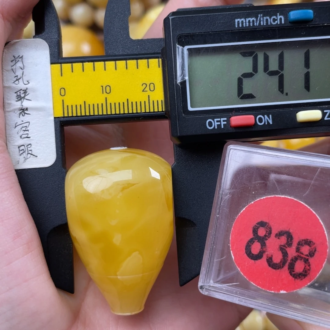 蜜蜡未镶嵌珠宝奇石微瑕