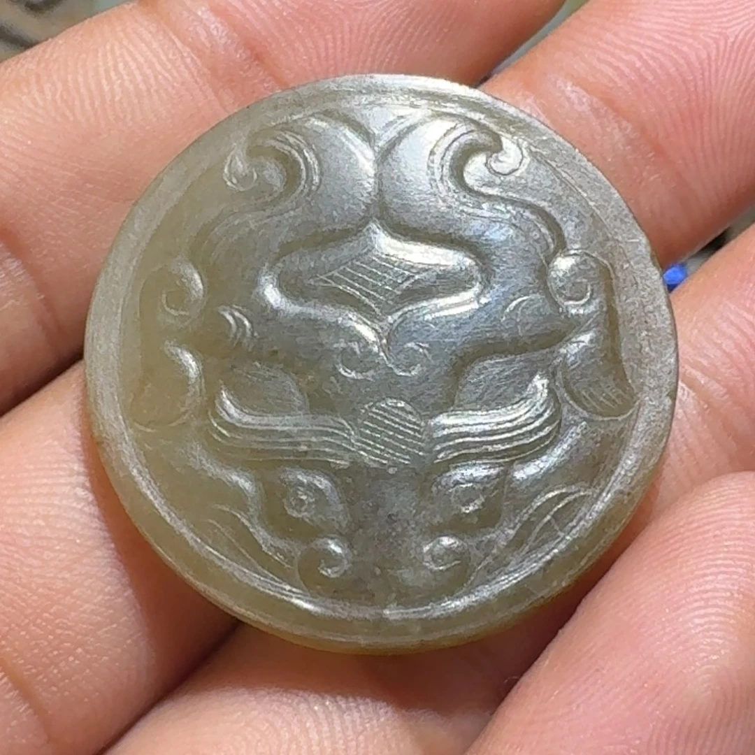 和田玉（糖玉）未镶嵌颈饰呼*哥