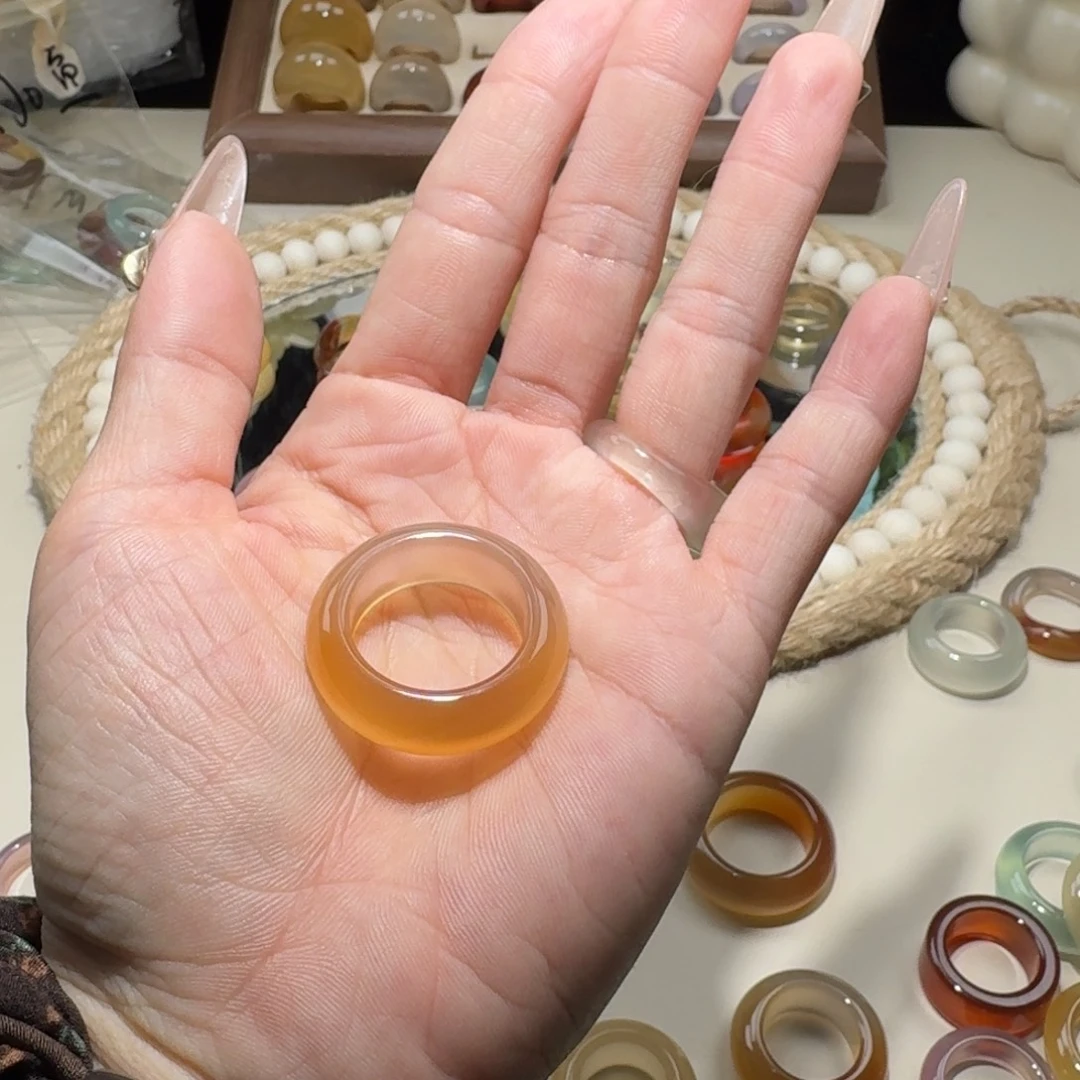 爱****玛瑙/玉髓未镶嵌戒圈港24 直径20.4