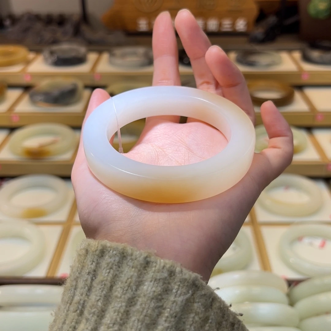 和田玉未镶嵌手镯16