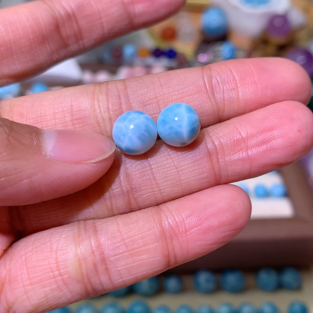 针钠钙石未镶嵌手饰