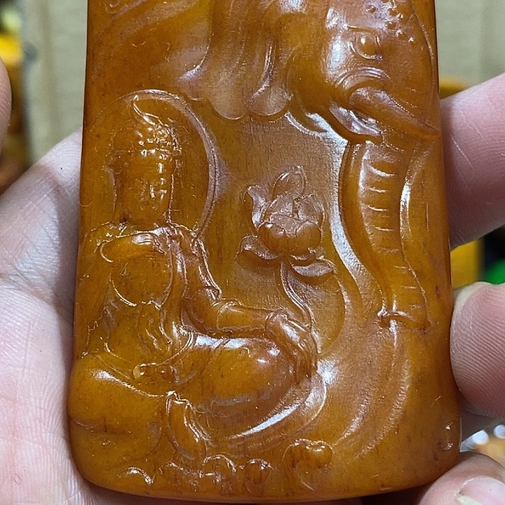吊坠滴血莲花菩提