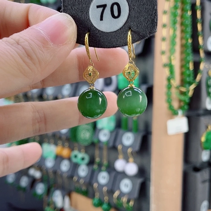 18K金镶嵌和田玉耳饰禅*