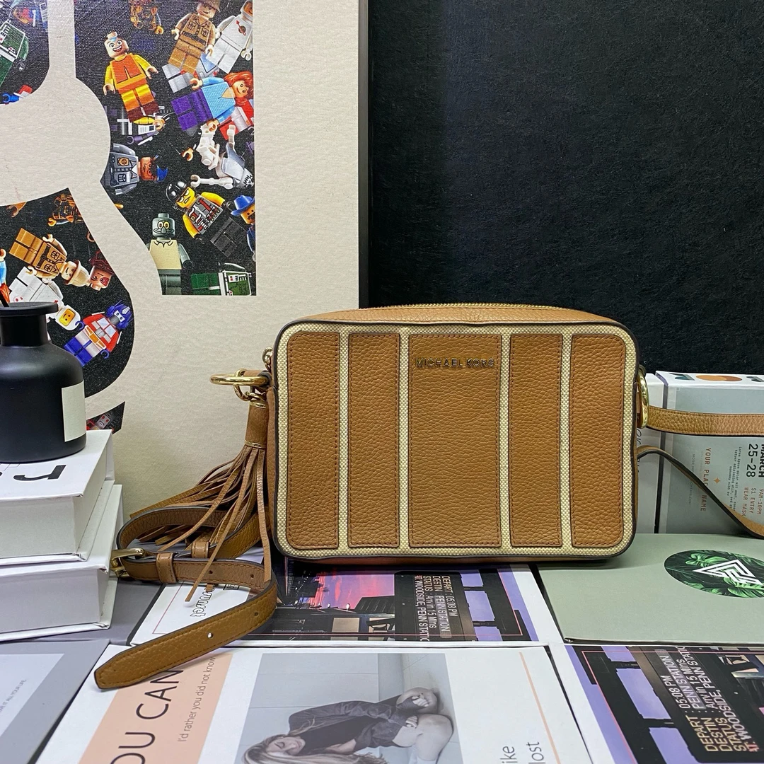 95新 MICHAEL KORS/迈克高仕 22883斜挎包24*17