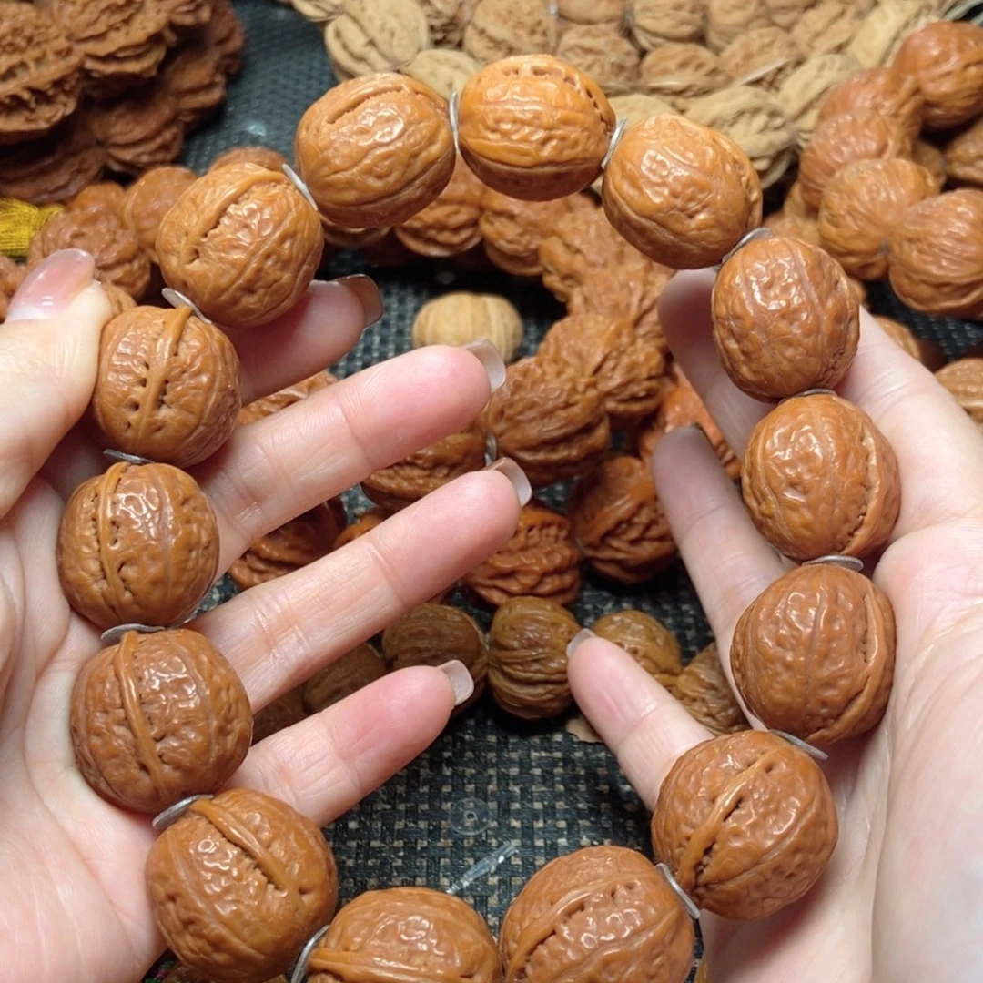 文玩核桃吊坠光头足球手串