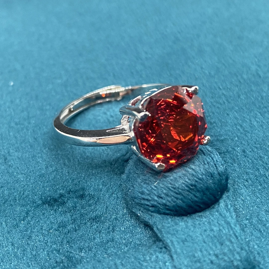 【南非库里南】NFKLN 高端奢华定制 红色玫瑰切四爪戒指 022