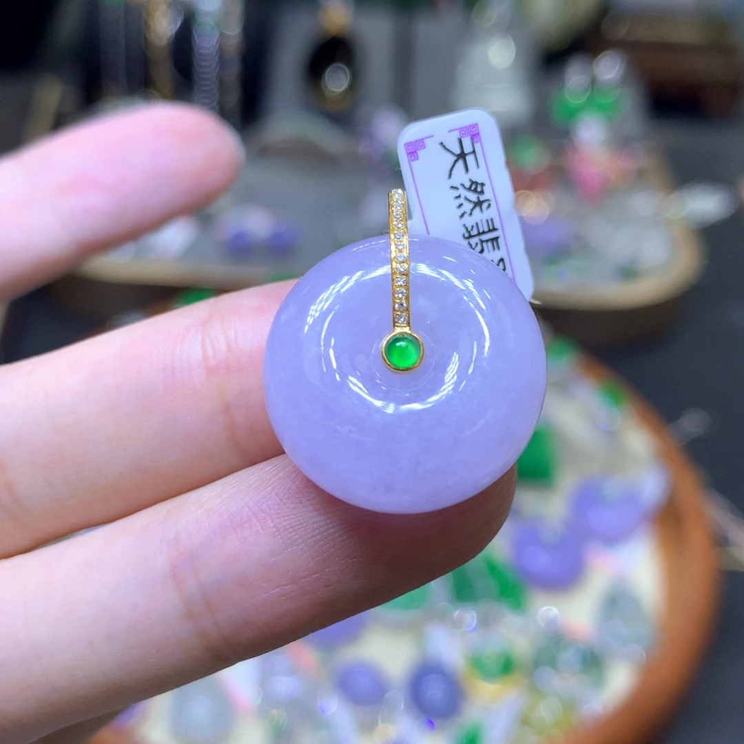 翡翠18K金镶嵌颈饰翡翠吊坠项链