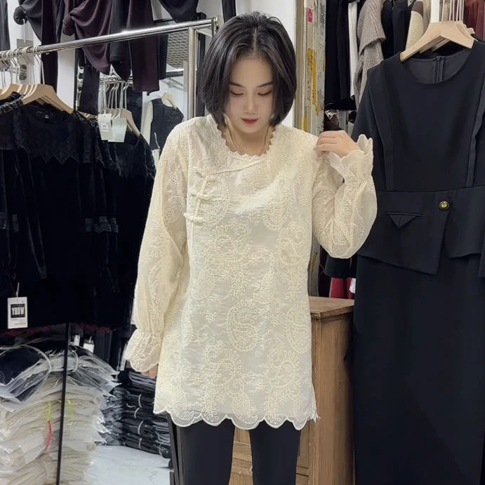 国风中长款蕾丝衫（小号衣长76左右）