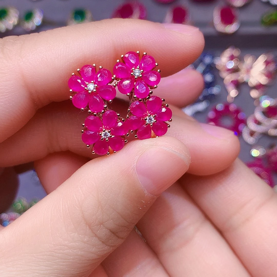 银S925镶嵌耳饰红宝石悠*