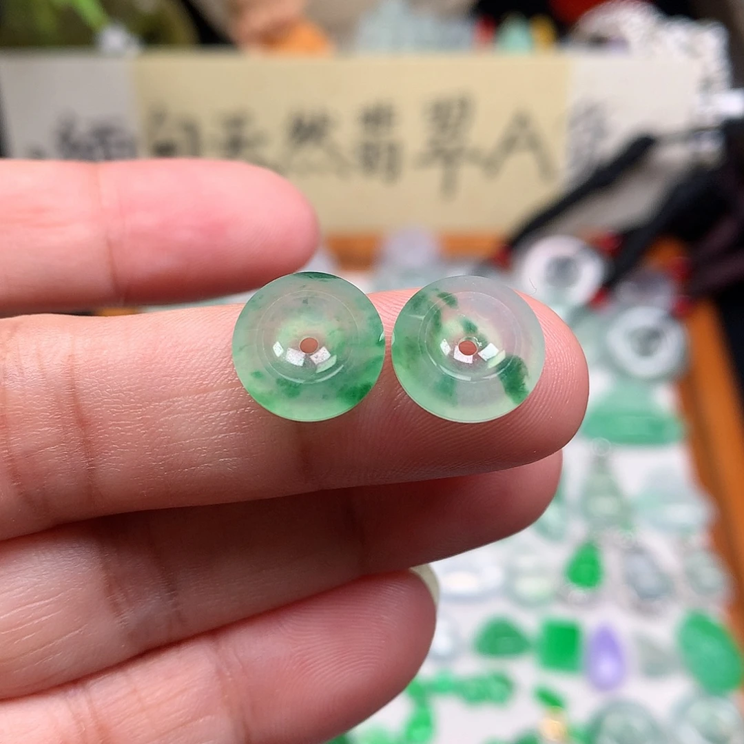 翡翠裸石缅甸天然A货翡翠冰种甜甜圈