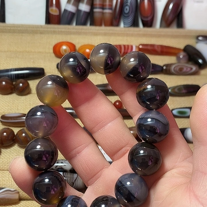 玛瑙/玉髓合金颈饰