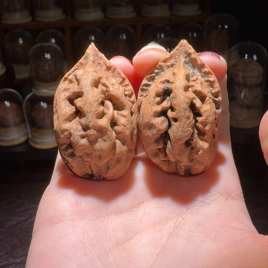 4***4文玩核桃吊坠粗筋龙
