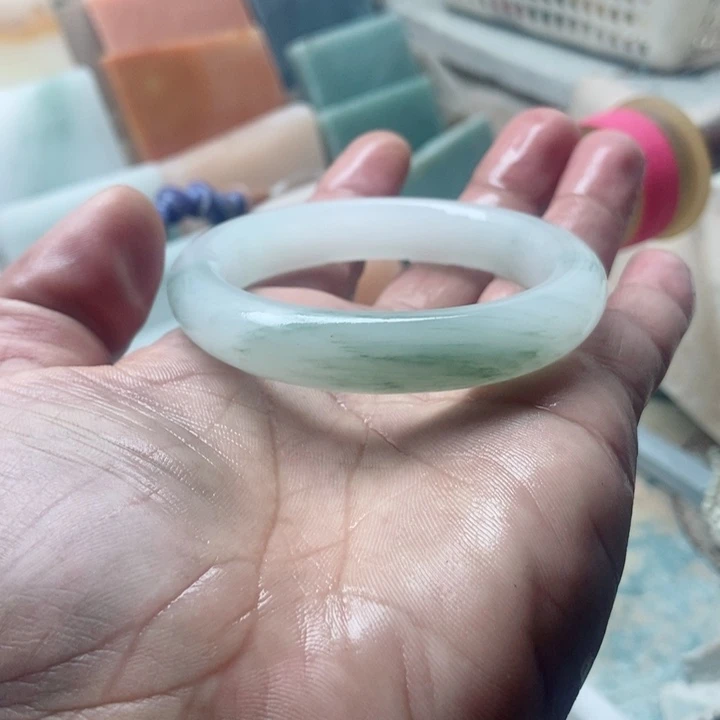 石英质玉手镯未镶嵌油****?加工定制