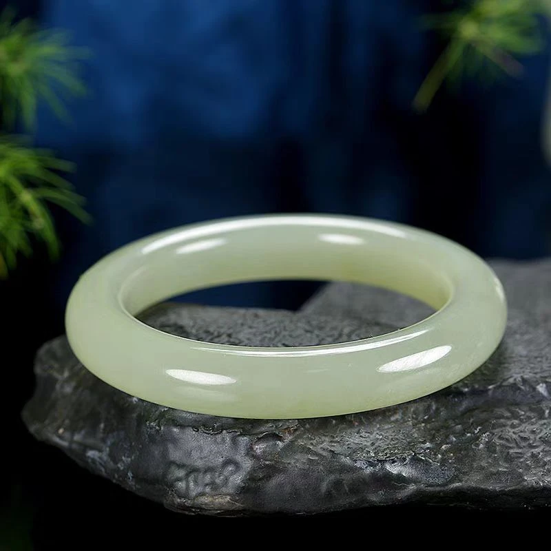 新疆和田玉青白玉手镯细厚女款天然玉石镯子扁条百搭细腻一物一证