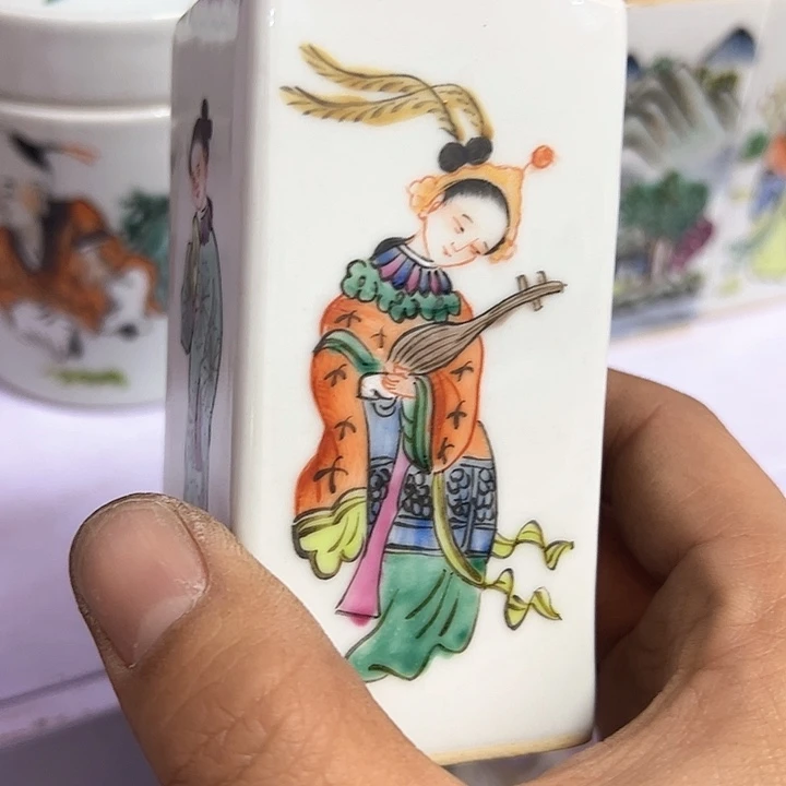 摆件瓷器摆件瓷器摆件