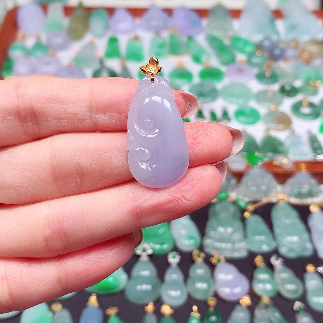 翡翠颈饰18K金镶嵌天然翡翠A货