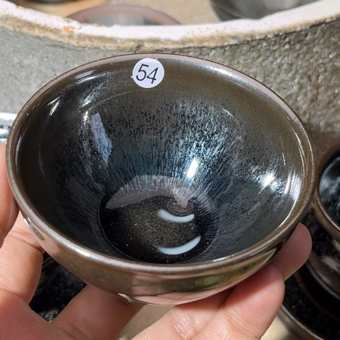 茶盏义兴龙窑坚持真柴烧