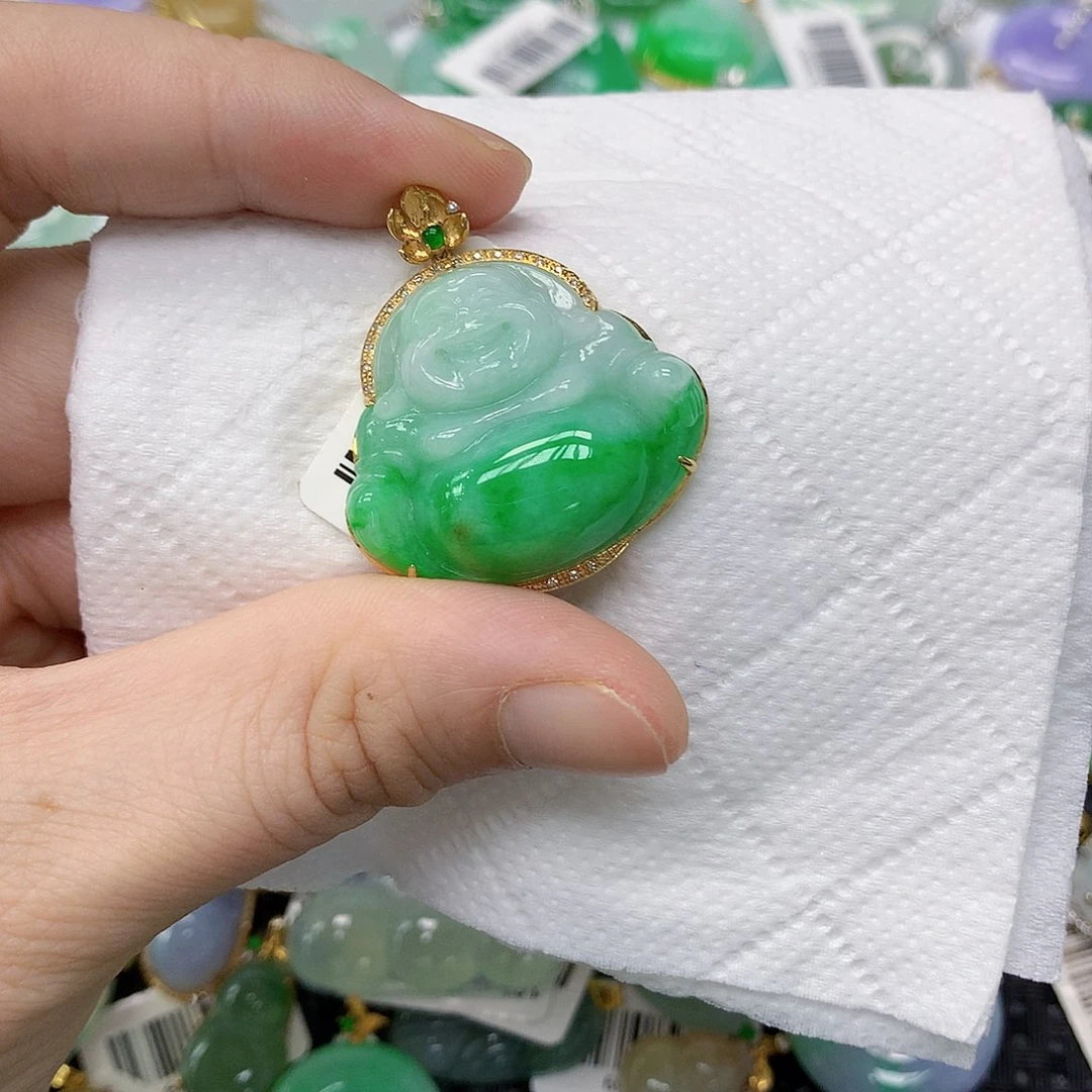 翡翠18K金镶嵌颈饰12346789999