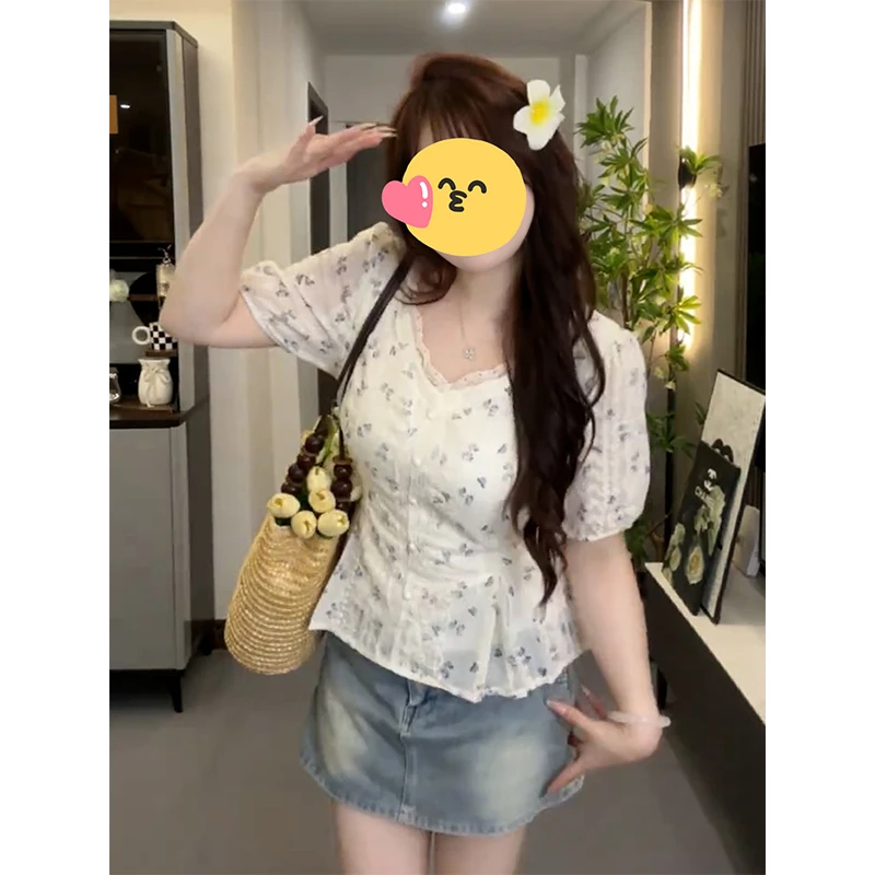 韩系甜美v领蕾丝边碎花衬衣女夏季新款设计感绑带收腰荷叶边上衣