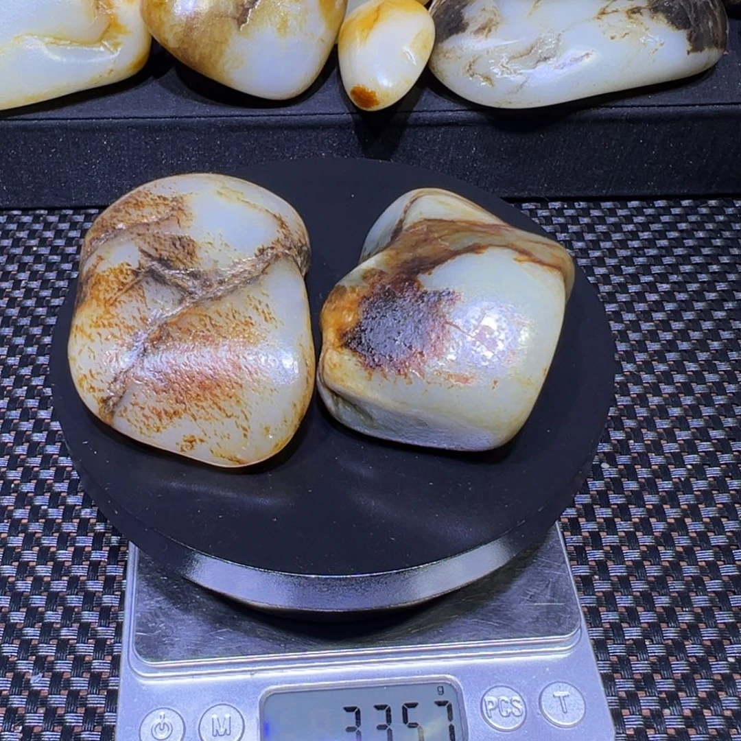 和田玉（子料）未镶嵌吊坠(不含链)335克