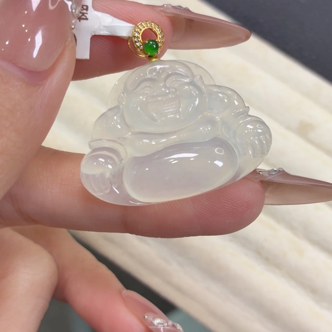 翡翠18K金镶嵌颈饰