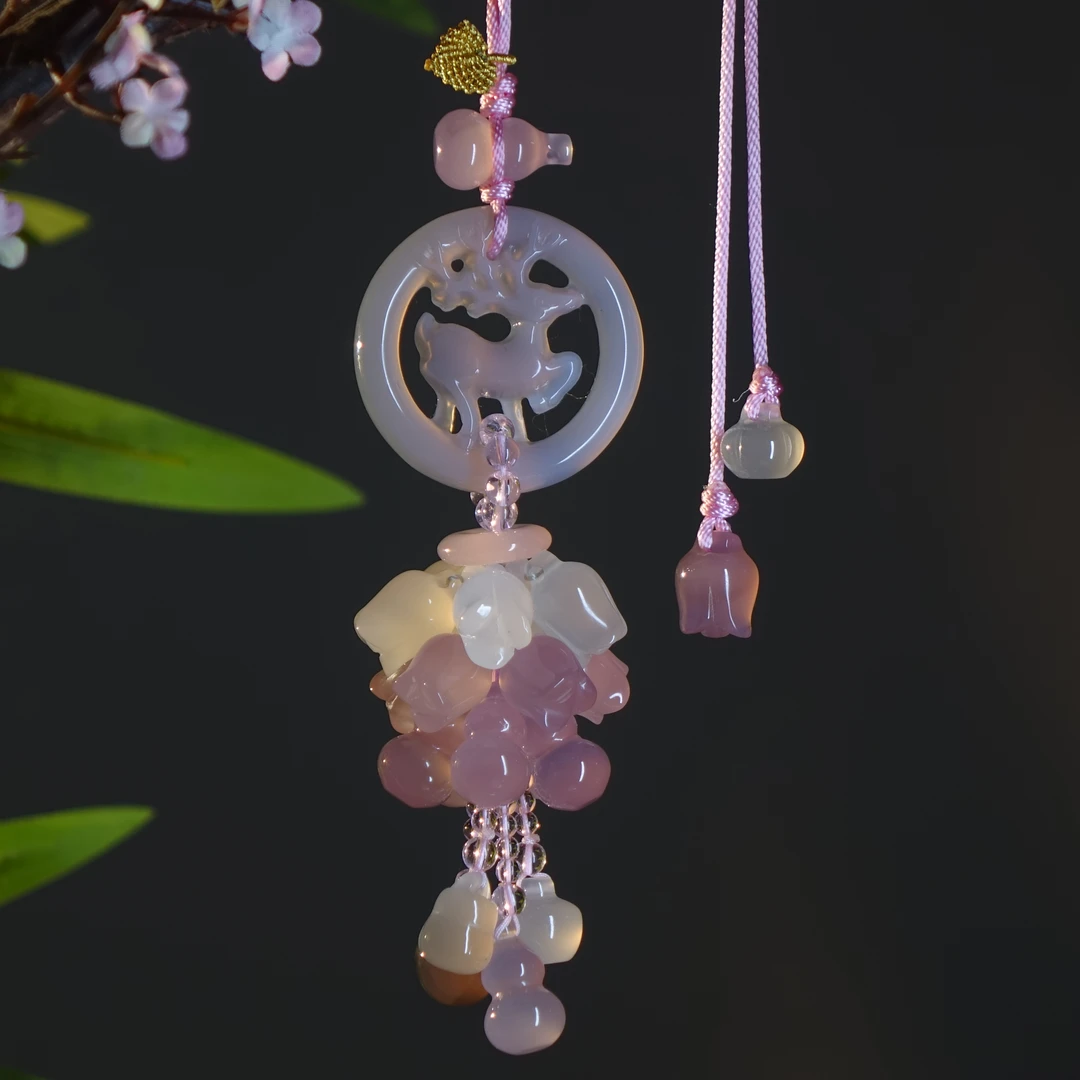 烟紫小鹿-简约大气天然玉石车挂