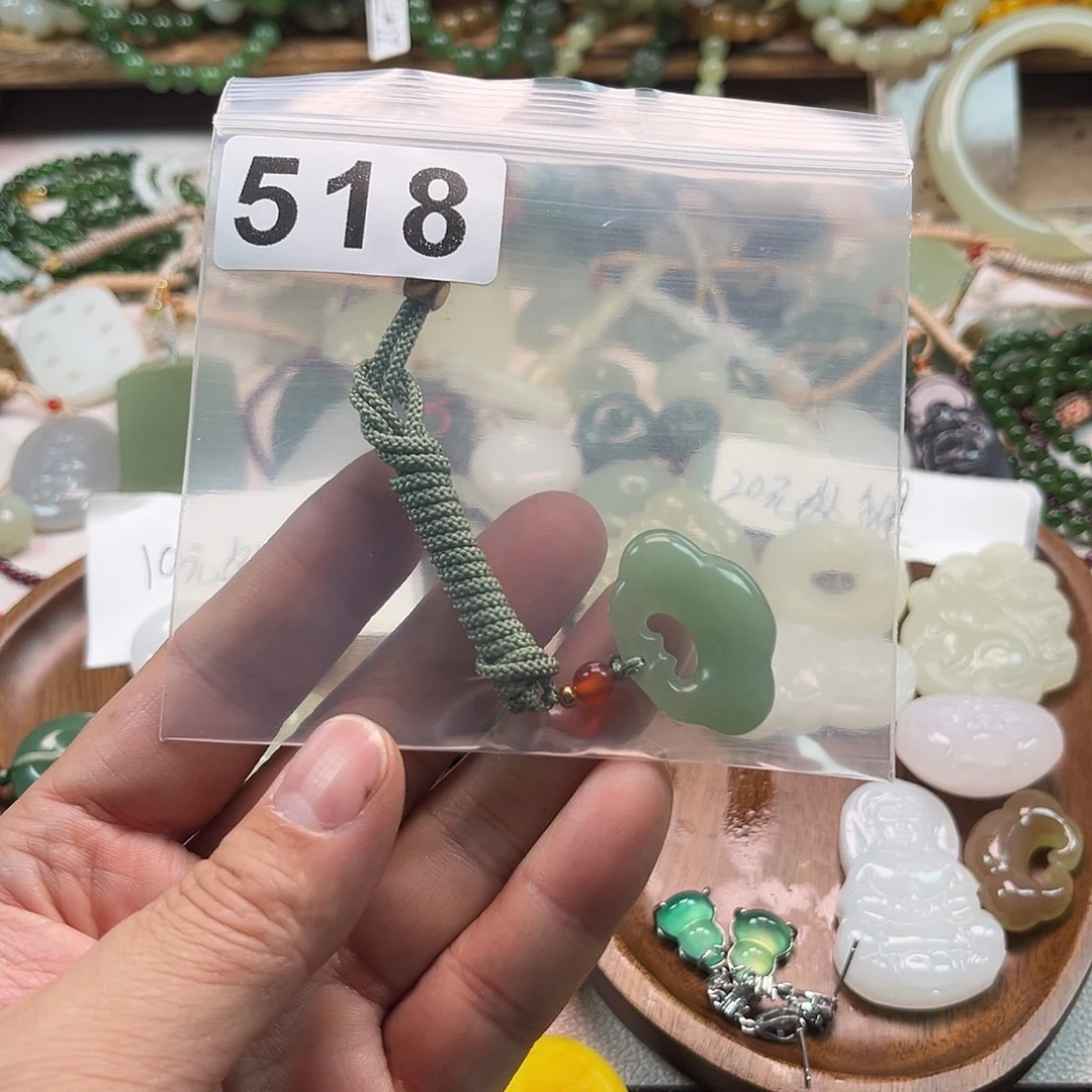 萍***子玉个人收藏饰品孤品