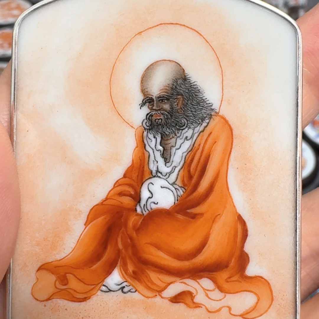 用***2瓷片粉彩达摩挂件一个