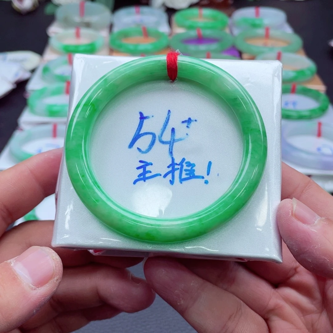 翡翠未镶嵌手镯翡翠