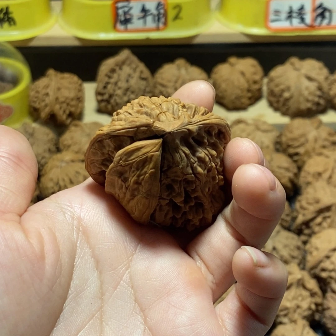 文玩核桃吊坠名****屁核桃蛇异形