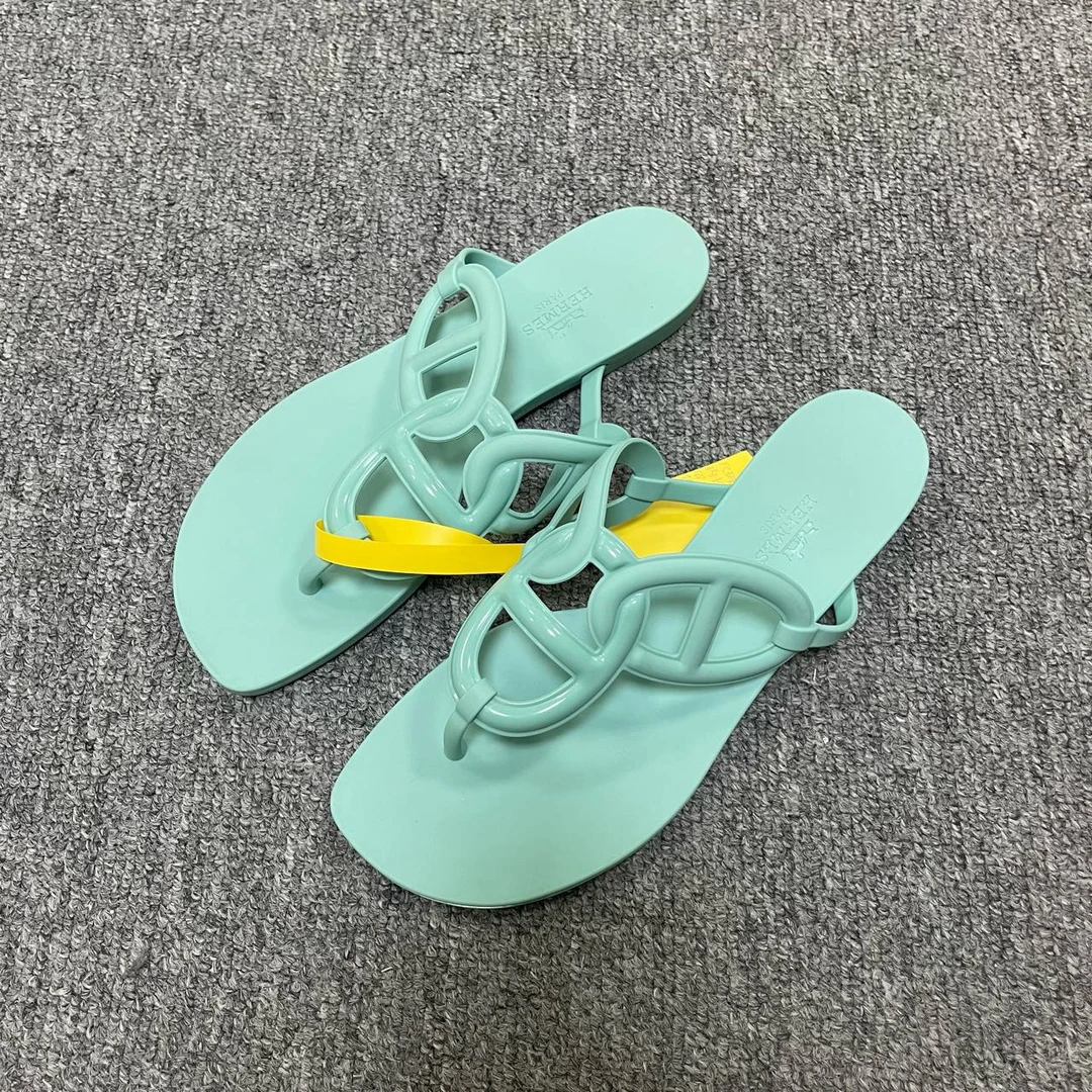 95新 Hermes/爱马仕 Egerie 夹趾套脚时尚凉拖 37码/7891