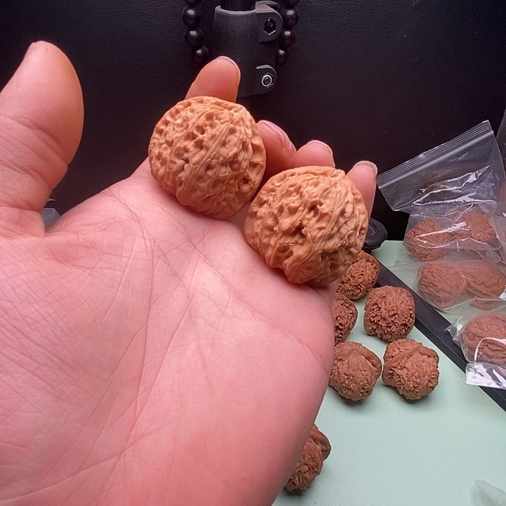 文玩核桃把件全品白狮子