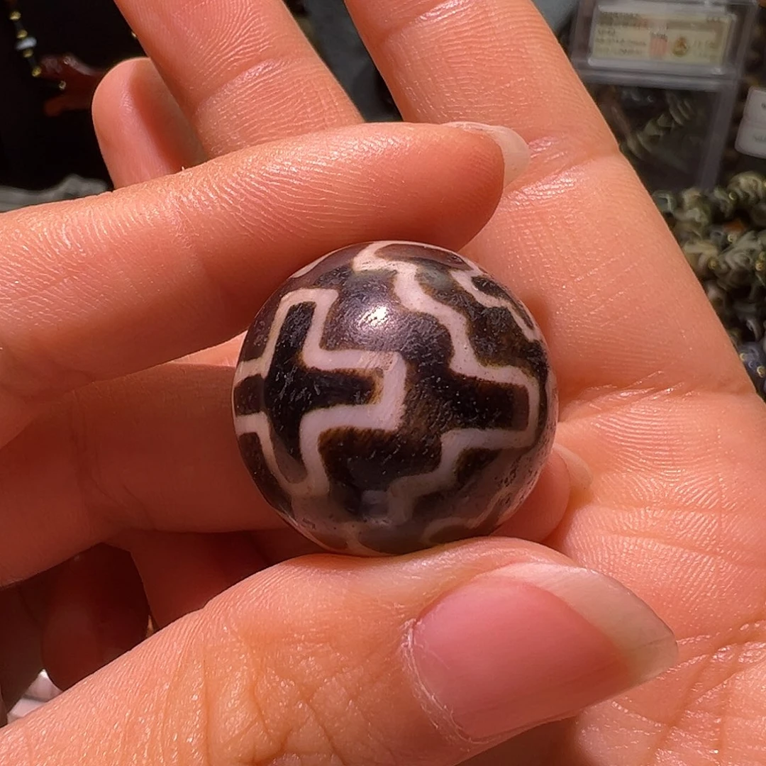 树脂制品邦提克佩珠