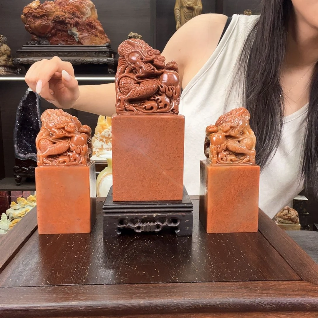 寿山石狼****柒刻字。。。。。。。。。。。。。