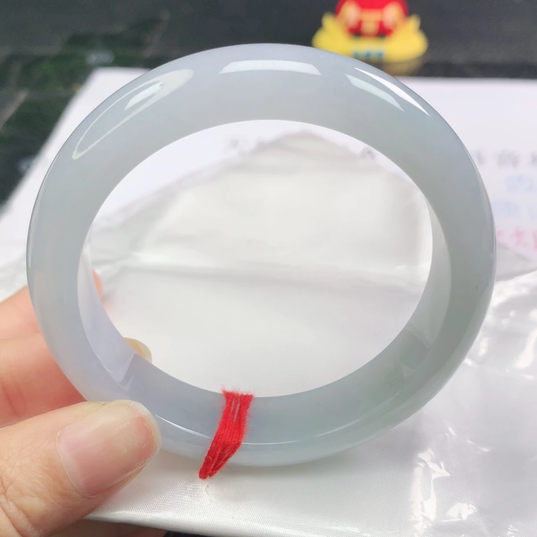 翡翠未镶嵌手镯正