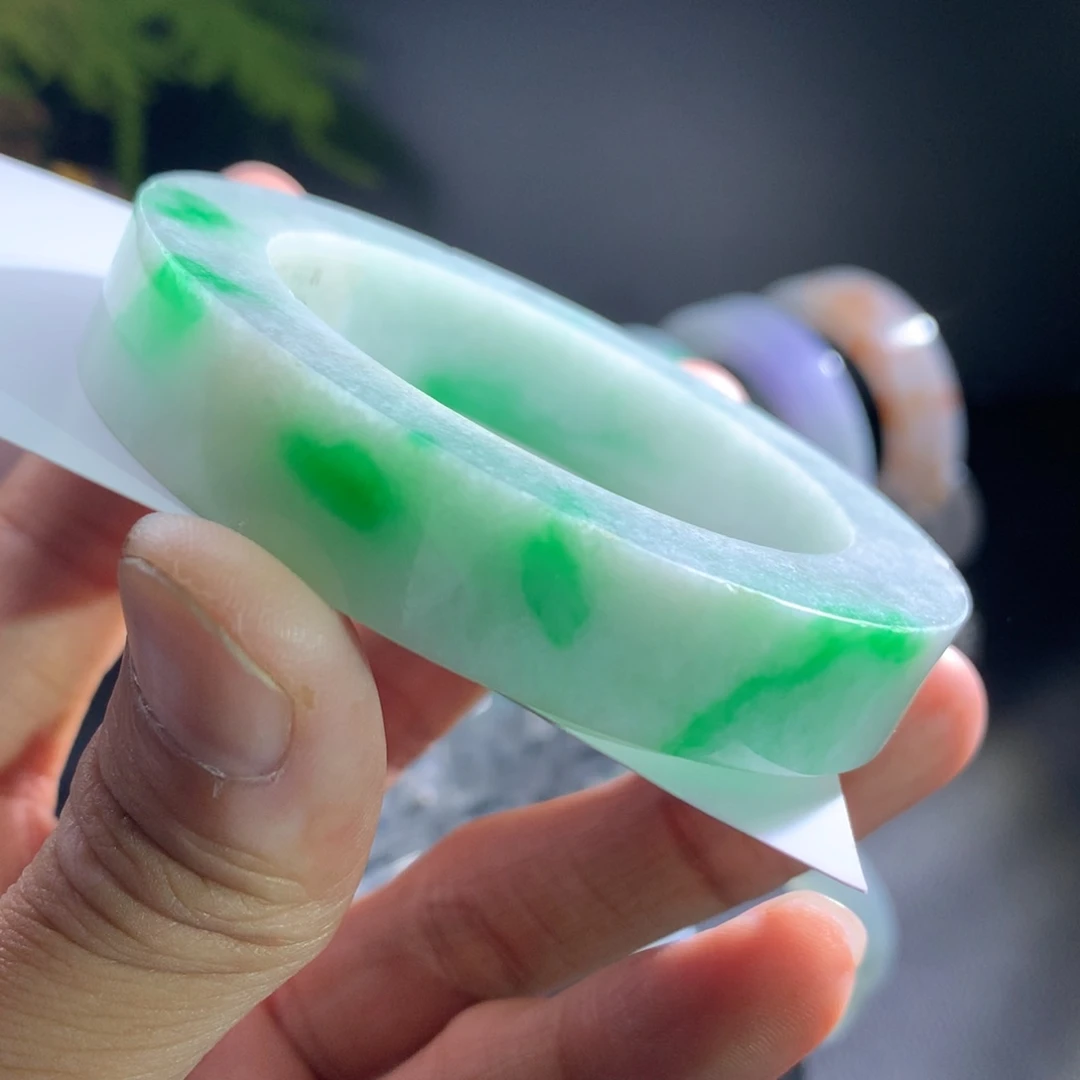 未镶嵌手镯定制翡翠