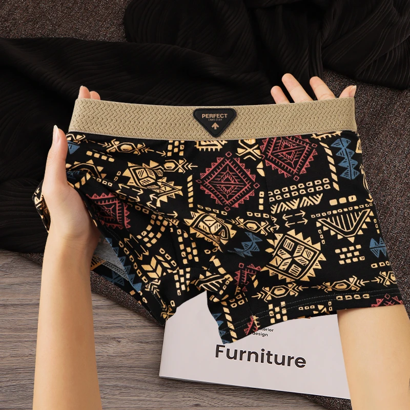 新款复古男士内裤男棉质平角裤男生透气宽松四角裤个性印花短裤头