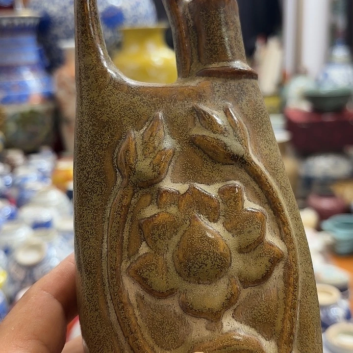 用***华陶瓷摆件不固定一件