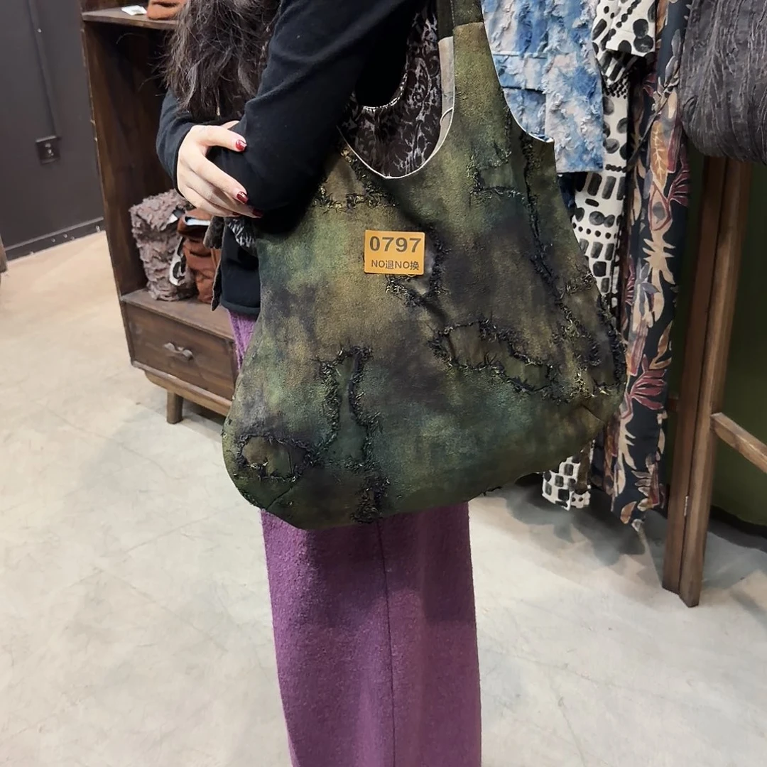 皮***卡0797很好看的衣服哦