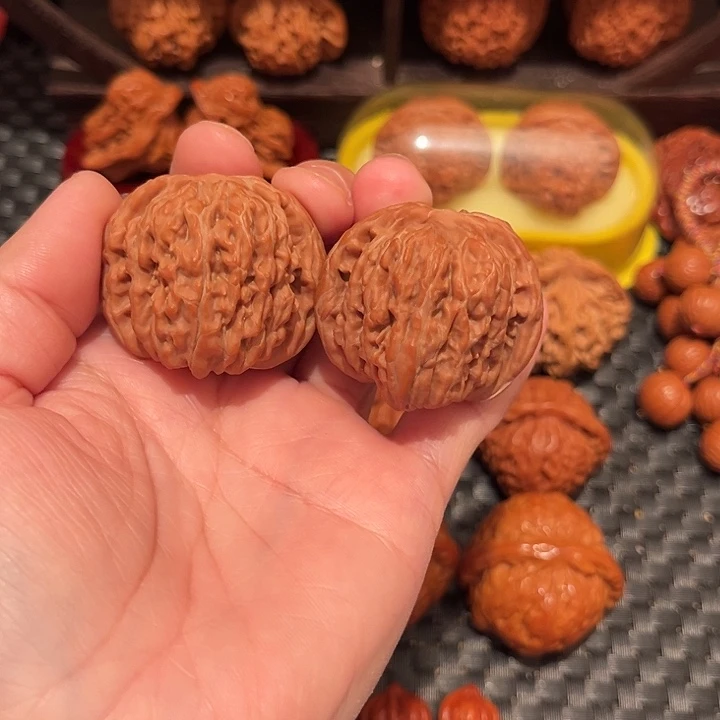 哈***泽把件文玩核桃四座楼