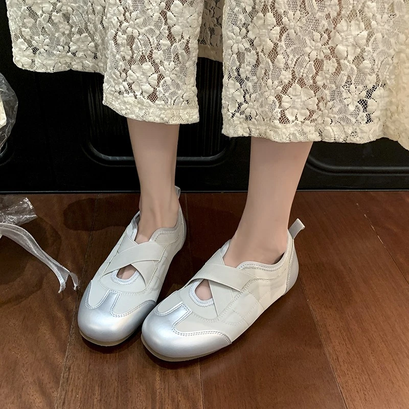 平底秋季新款玛丽珍女鞋单鞋圆头软底舒适百搭复古绑带芭蕾风满满