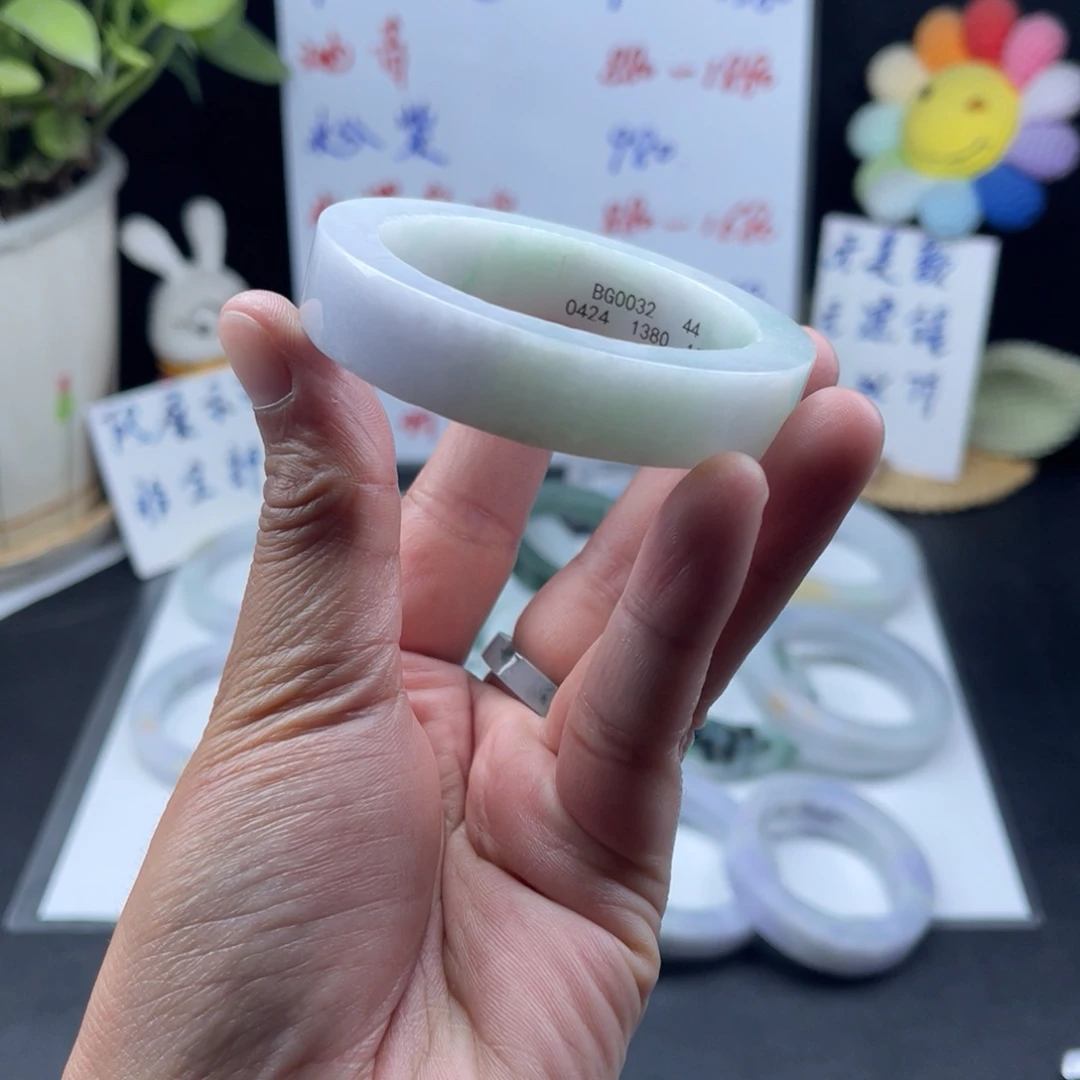【闪购商品】定制翡翠53-54正圈未镶嵌手镯