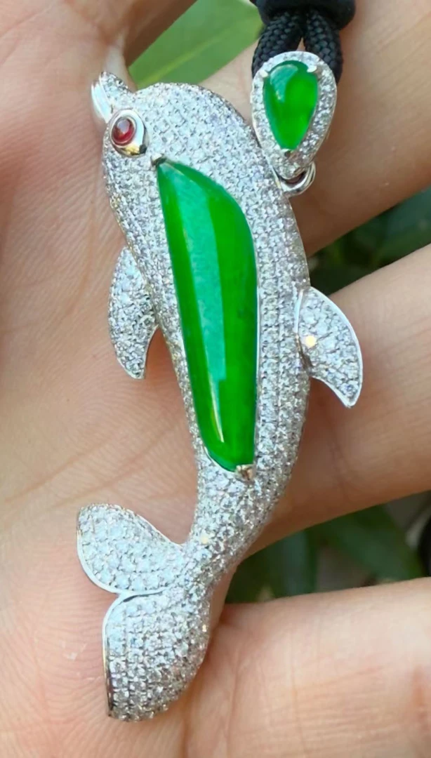 缅甸天然翡翠A货18k金钻镶嵌吊坠